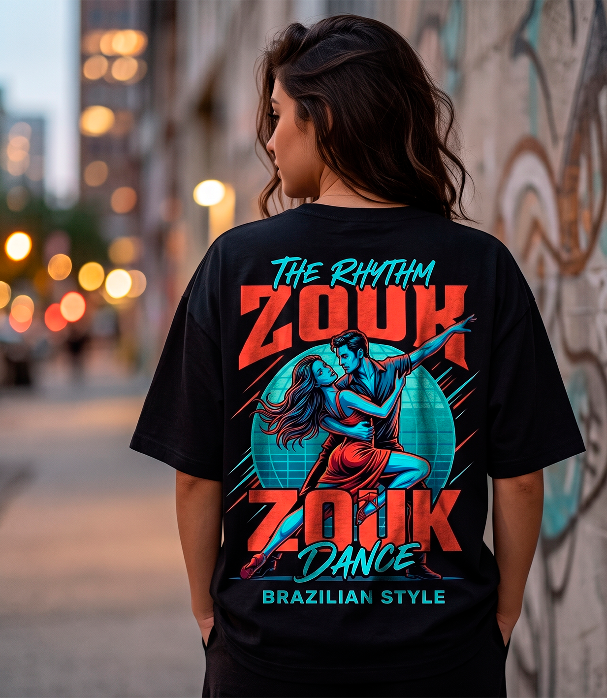 Costas da camiseta preta da coleção Zouk
